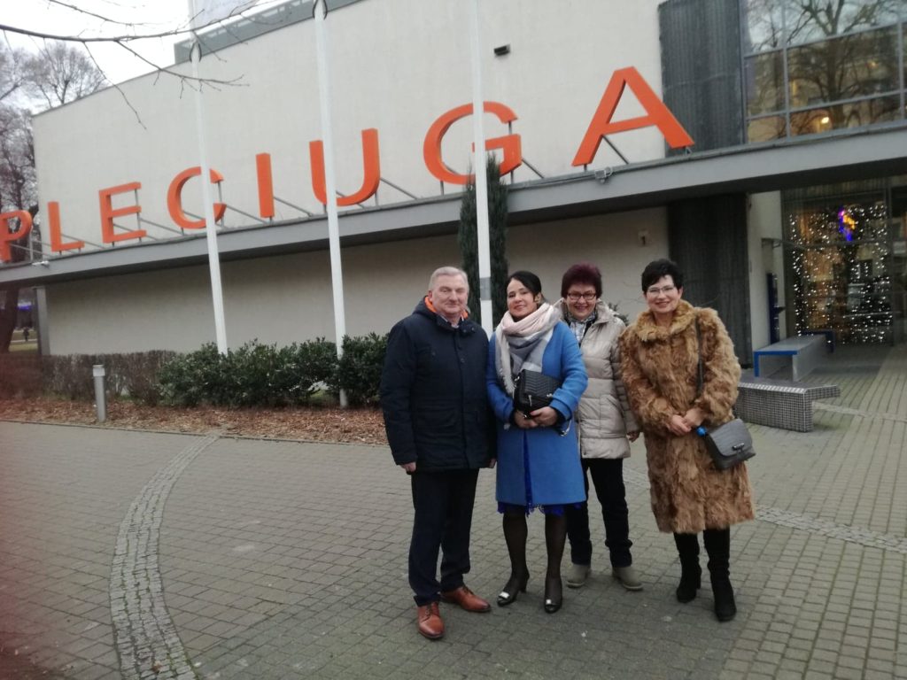 Teatr Pleciuga – „Kobieta idealna”